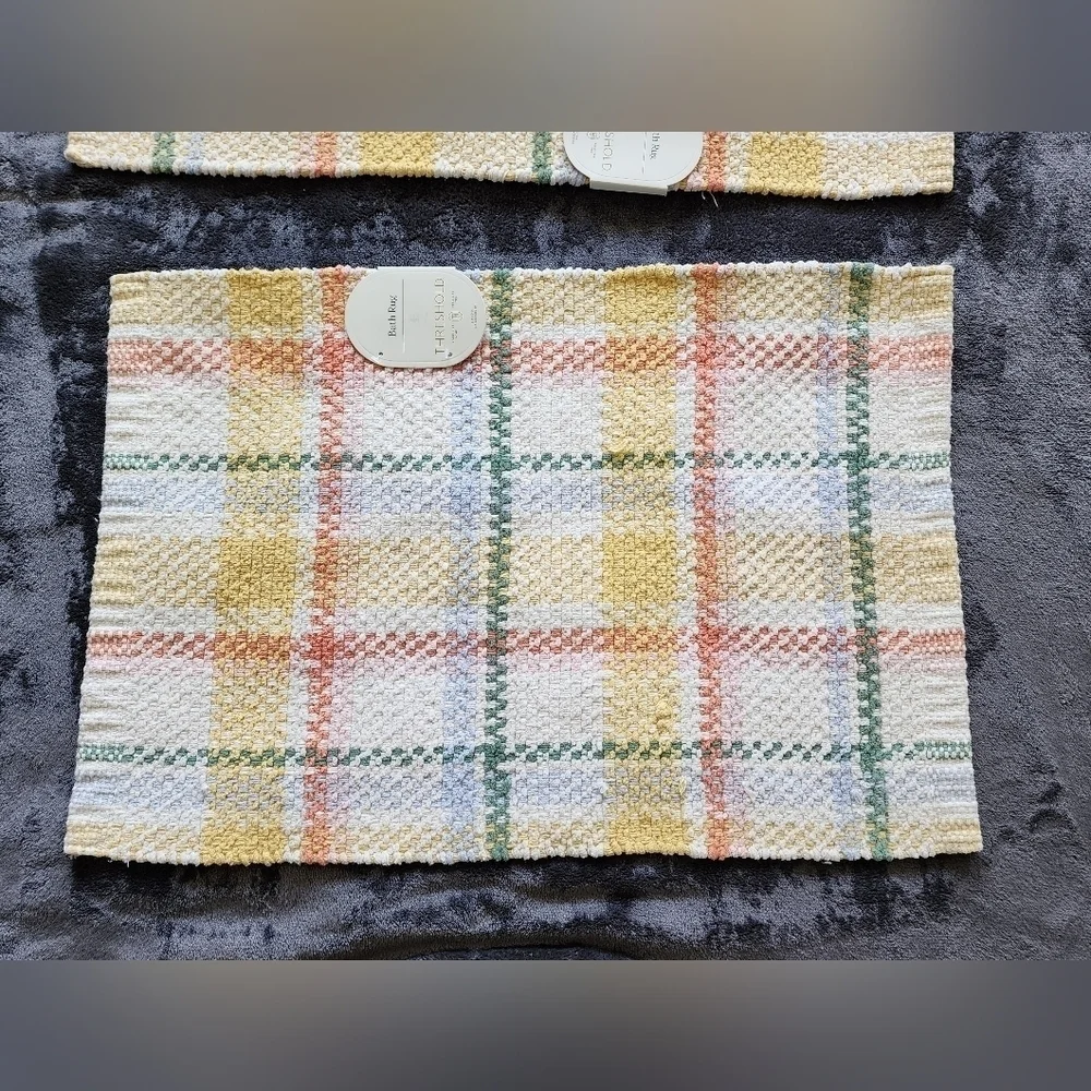 NWT 2 Threshold Springtime Plaid Cotton Bath Rug / mat, 17